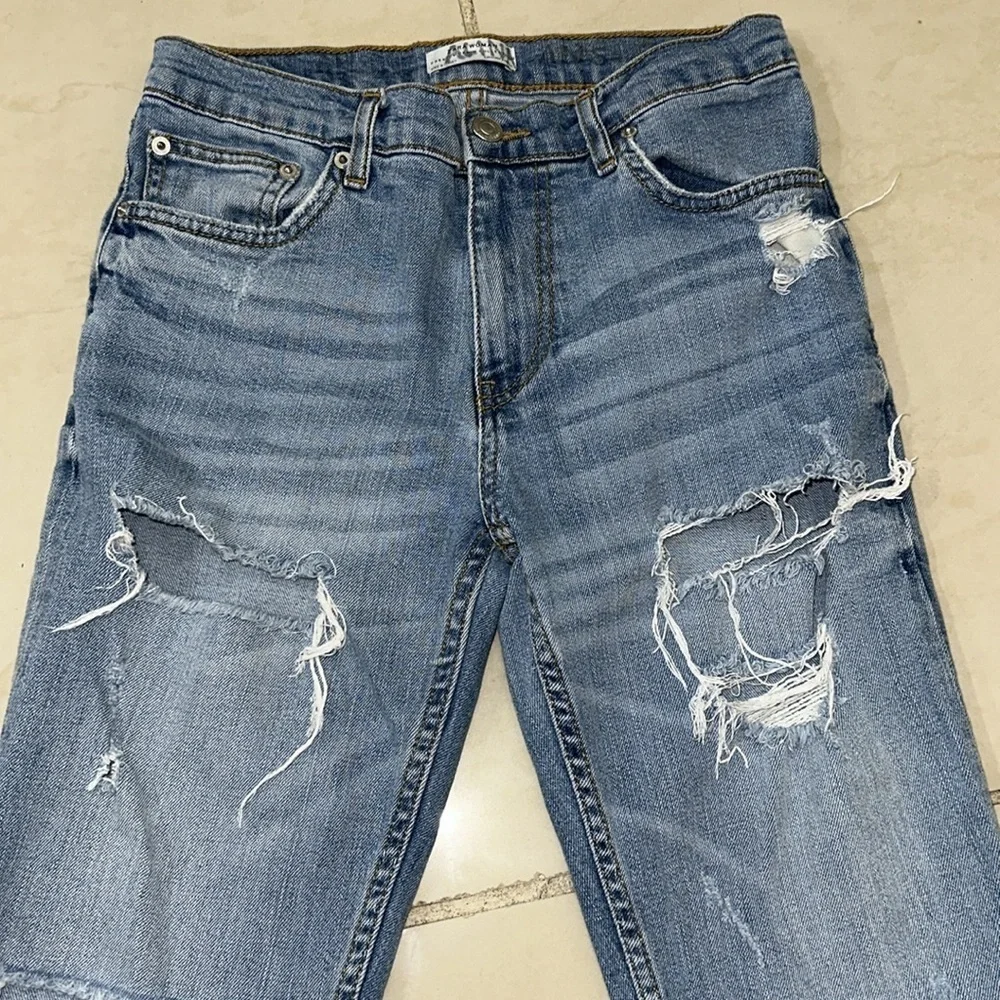 Zara Woman Premium‎ Denim Collection Jeans Distressed Sz. 2